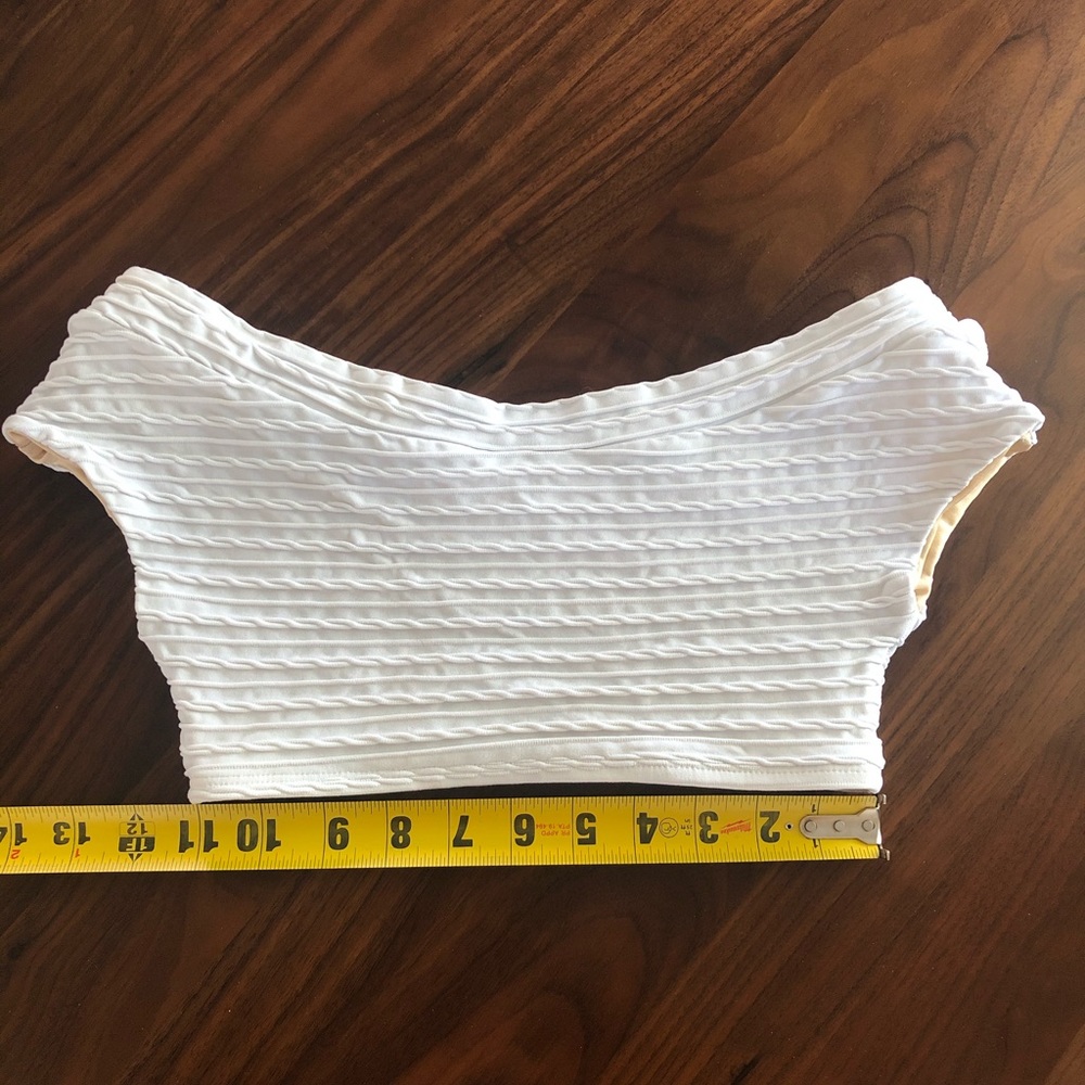 Seea - Small Bikini Top (size small, color white)